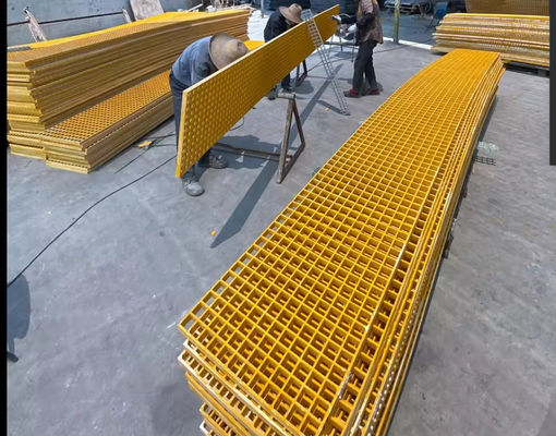 GRP Landscaping Grids Frp Moulded Gratings 38x38mm Non Slip For Swimming Pool